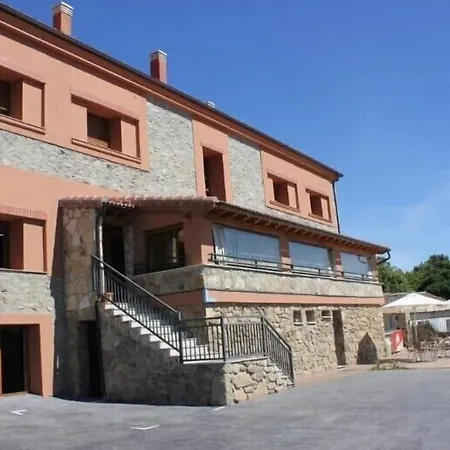 Duque De Gredos Szálloda 2*