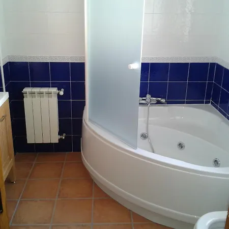 Hotel Duque De Gredos 2*